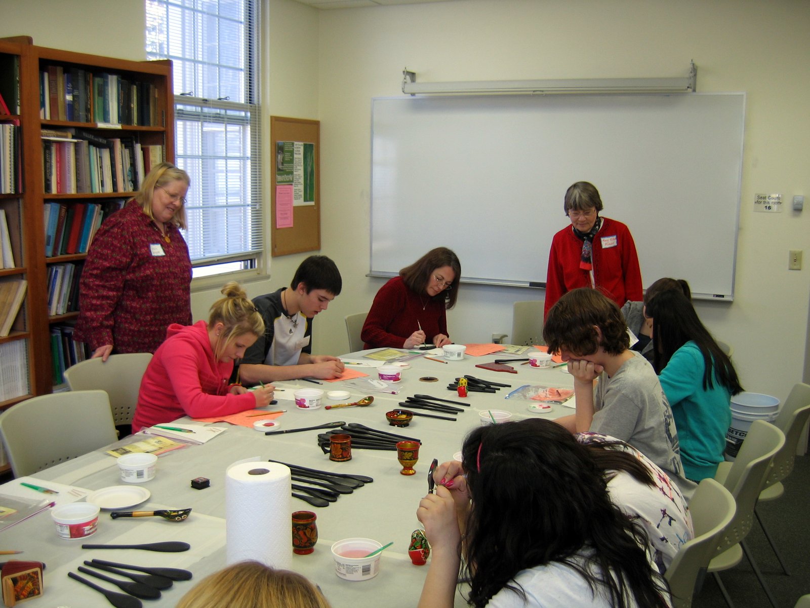 Mary Ellen Miner - Russian Spoon painting class